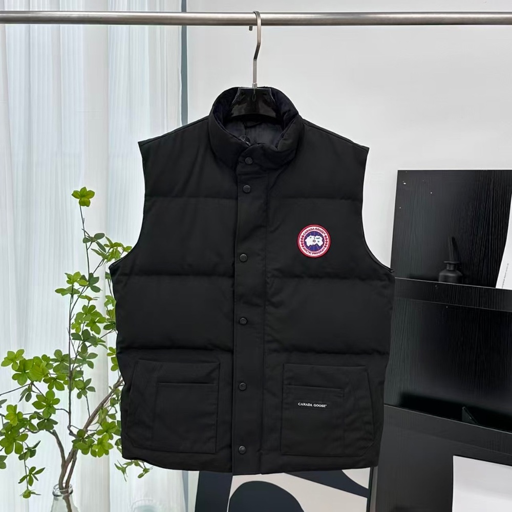Canada Goose Black Puffer Vest
